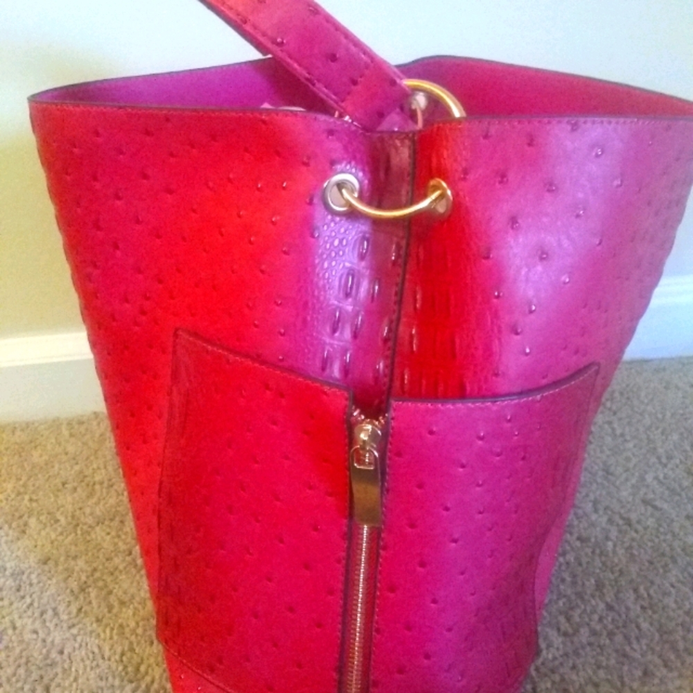 Bag - Picture 2 of 9